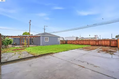 1497 Via Manzanas, San Lorenzo, CA 94580 - Photo 27