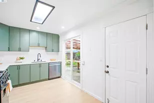 1497 Via Manzanas, San Lorenzo, CA 94580 - Photo 11