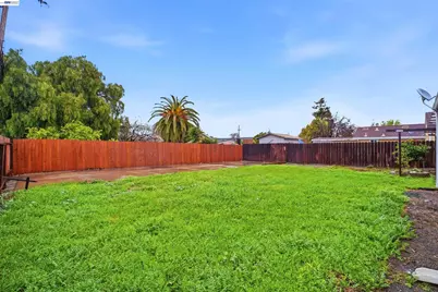 1497 Via Manzanas, San Lorenzo, CA 94580 - Photo 29