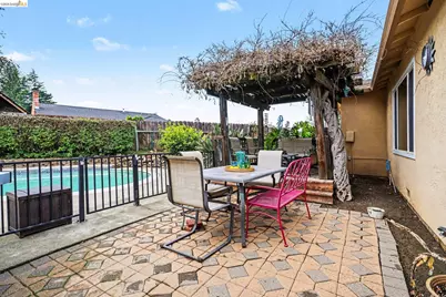 3218 Westbourne Dr, Antioch, CA 94509 - Photo 23