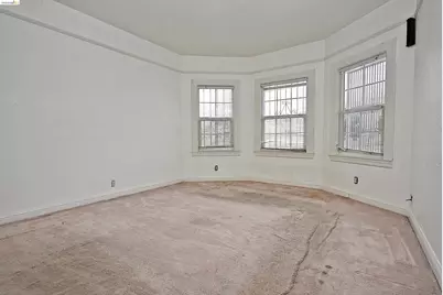 100 Gaven St, San Francisco, CA 94134 - Photo 27