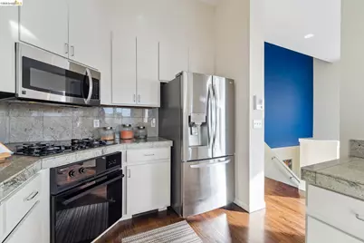 11 Hawks Hill Court, Oakland, CA 94618 - Photo 21