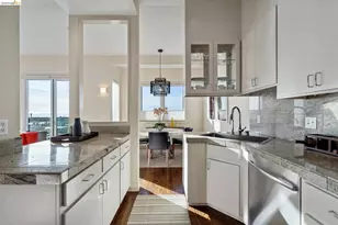 11 Hawks Hill Ct, Oakland, CA 94618 - Photo 23