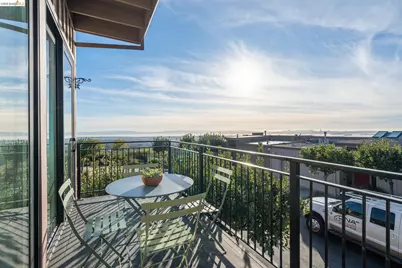 11 Hawks Hill Court, Oakland, CA 94618 - Photo 27