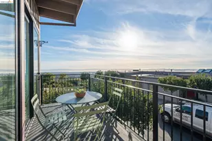 11 Hawks Hill Ct, Oakland, CA 94618 - Photo 27