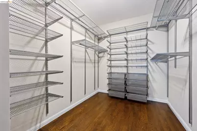 11 Hawks Hill Court, Oakland, CA 94618 - Photo 43