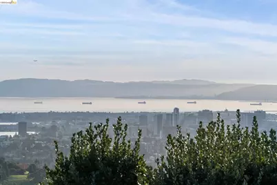 11 Hawks Hill Court, Oakland, CA 94618 - Photo 33