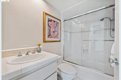 11 Hawks Hill Court, Oakland, CA 94618 - Photo 51