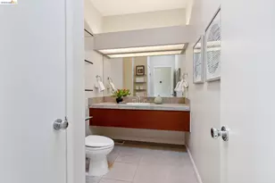 11 Hawks Hill Ct, Oakland, CA 94618 - Photo 35