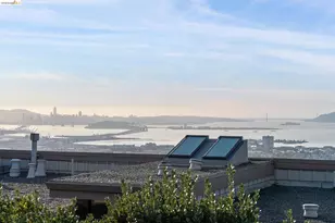 11 Hawks Hill Ct, Oakland, CA 94618 - Photo 29