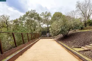 28 Southwood Dr, Orinda, CA 94563 - Photo 45