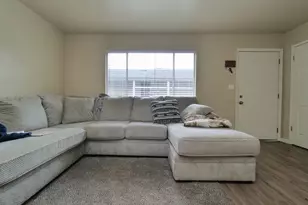 220 Kingston Ln, Modesto, CA 95354 - Photo 23