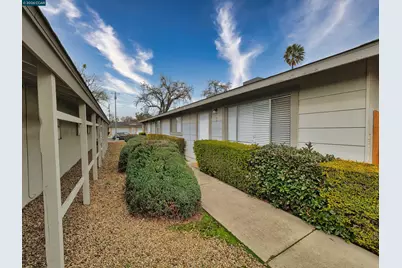 220 Kingston Lane, Modesto, CA 95354 - Photo 13