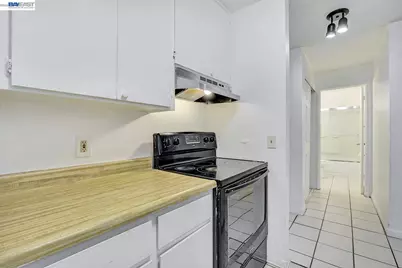 29300 Dixon St #207, Hayward, CA 94544 - Photo 9