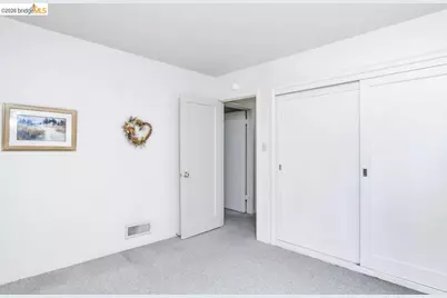 558 Lakewood Cir, Walnut Creek, CA 94598 - Photo 25