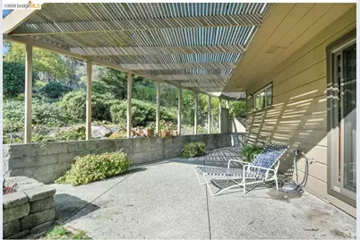 558 Lakewood Cir, Walnut Creek, CA 94598 - Photo 27