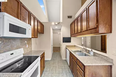 1694 Somerset Place, Antioch, CA 94509 - Photo 9