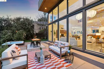 104 Capricorn Ave, Oakland, CA 94611 - Photo 3