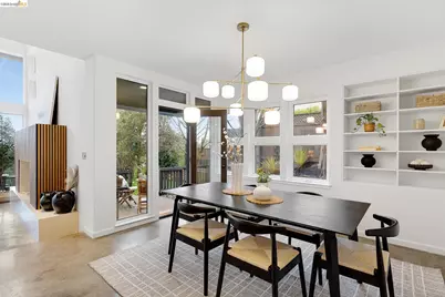 104 Capricorn Ave, Oakland, CA 94611 - Photo 15