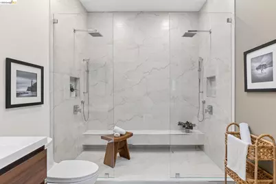 104 Capricorn Ave, Oakland, CA 94611 - Photo 31