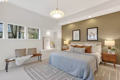 104 Capricorn Ave, Oakland, CA 94611 - Photo 25