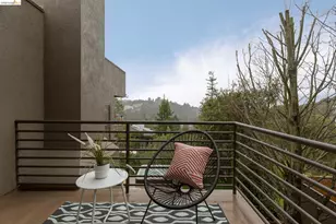 104 Capricorn Ave, Oakland, CA 94611 - Photo 27