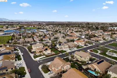 1453 Cullen Dr, Discovery Bay, CA 94505 - Photo 47