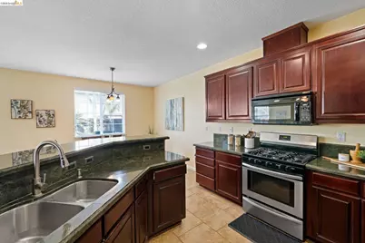 1453 Cullen Dr, Discovery Bay, CA 94505 - Photo 17