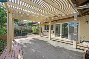 27889 Farm Hill Dr, Hayward, CA 94542 - Photo 39