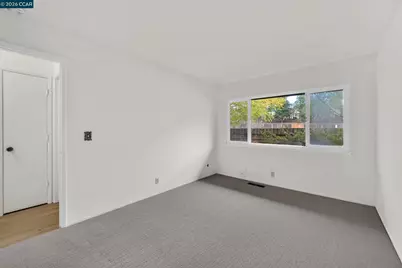 27889 Farm Hill Dr, Hayward, CA 94542 - Photo 33