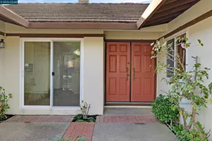 27889 Farm Hill Dr, Hayward, CA 94542 - Photo 5