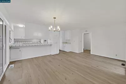 27889 Farm Hill Dr, Hayward, CA 94542 - Photo 19