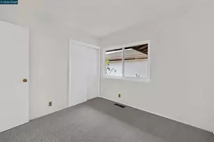 27889 Farm Hill Dr, Hayward, CA 94542 - Photo 31