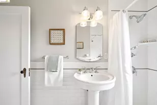 4200 Mountain View Ave, Oakland, CA 94605 - Photo 23