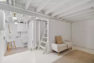 4200 Mountain View Ave, Oakland, CA 94605 - Photo 31