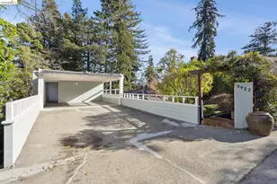 5922 Bruns Ct, Oakland, CA 94611 - Photo 17