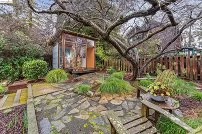 5941 Keith Ave, Oakland, CA 94618 - Photo 43