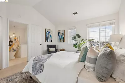 306 Commodore Dr, Richmond, CA 94804 - Photo 35