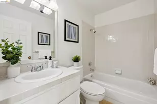 306 Commodore Dr, Richmond, CA 94804 - Photo 49