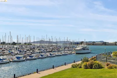 306 Commodore Dr, Richmond, CA 94804 - Photo 47