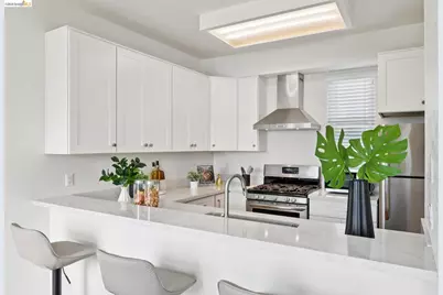 306 Commodore Dr, Richmond, CA 94804 - Photo 23