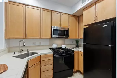 22876 Charing St, Hayward, CA 94541 - Photo 7