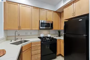 22876 Charing St, Hayward, CA 94541 - Photo 7