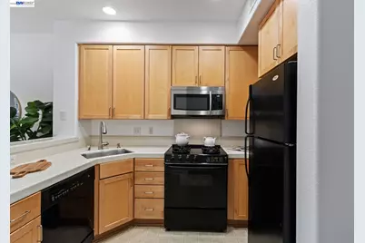 22876 Charing St, Hayward, CA 94541 - Photo 9