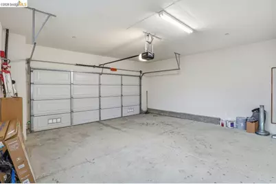 6271 Rocky Point Ct, Oakland, CA 94605 - Photo 49