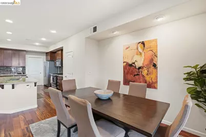 6271 Rocky Point Ct, Oakland, CA 94605 - Photo 19