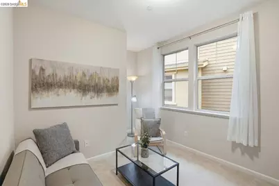 6271 Rocky Point Ct, Oakland, CA 94605 - Photo 25