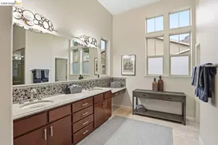 6271 Rocky Point Ct, Oakland, CA 94605 - Photo 39