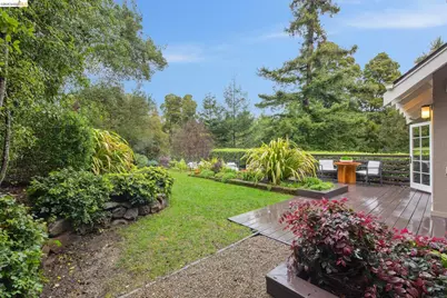 1374 El Centro Ave, Oakland, CA 94602 - Photo 41