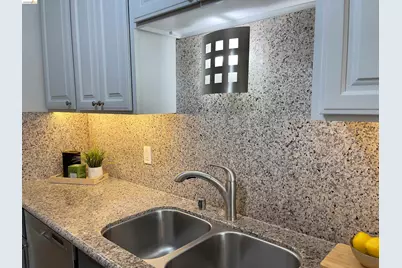 3750 Harrison #103, Oakland, CA 94611 - Photo 3